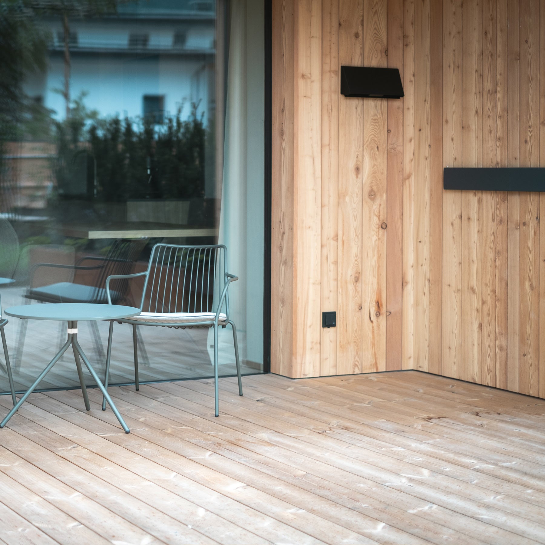 foxydry hide premium aluminium antrhacite wall mounted drying rack hotel innerhofer view 05